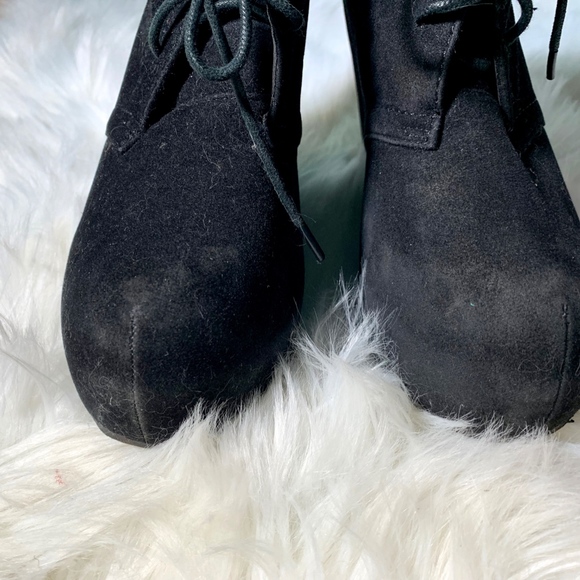 Wedged Ankle Boots - Picture 4 of 7